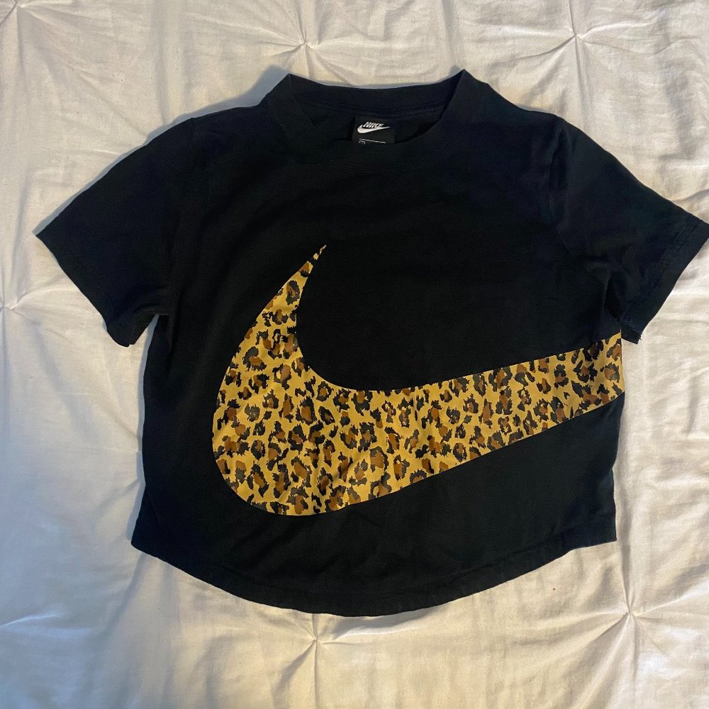 Nike Black Cheetah Nike Check Short Sleeve Top Size M